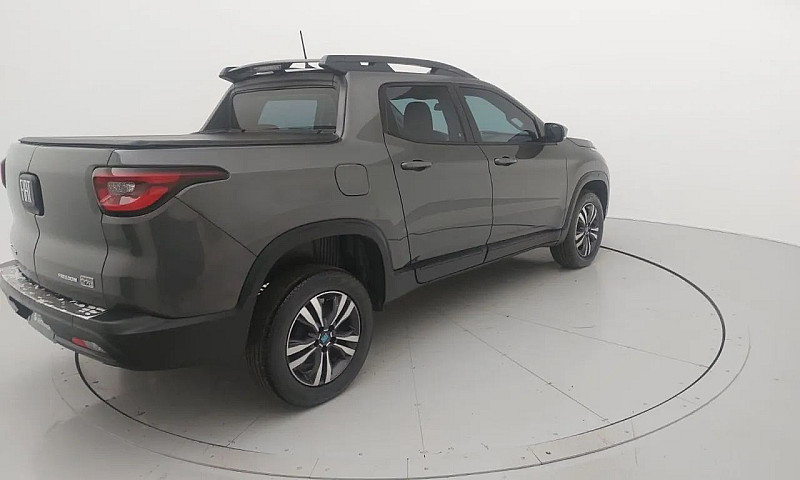 Fiat Toro Freedom 1....