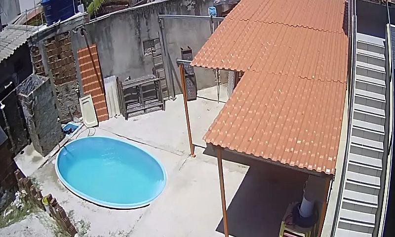 Alugo Casa Com Suíte...