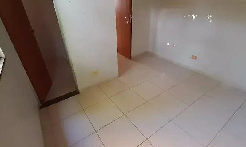 Casa Com 2 Quartos N...