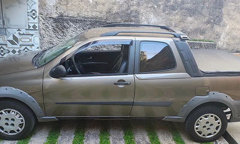 Fiat Strada Working ...