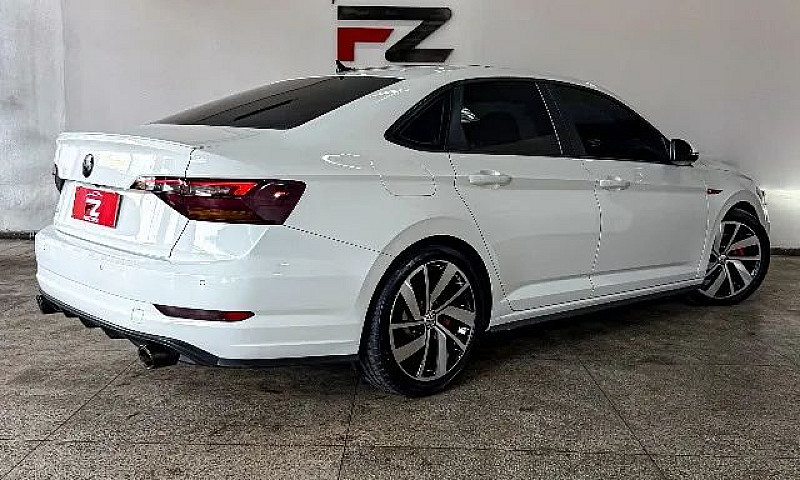 Volkswagen Jetta Gli...