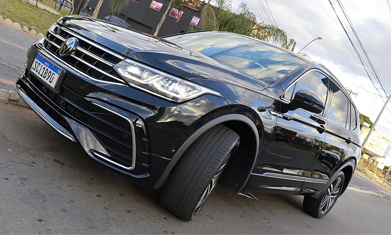 Volkswagen Tiguan Al...