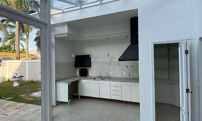 Casa Com 4 Dormitóri...