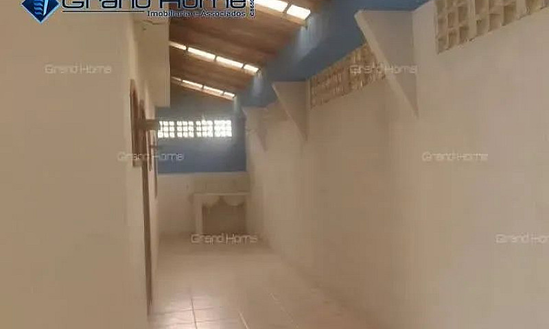 Casa 2 Quartos Em Ba...