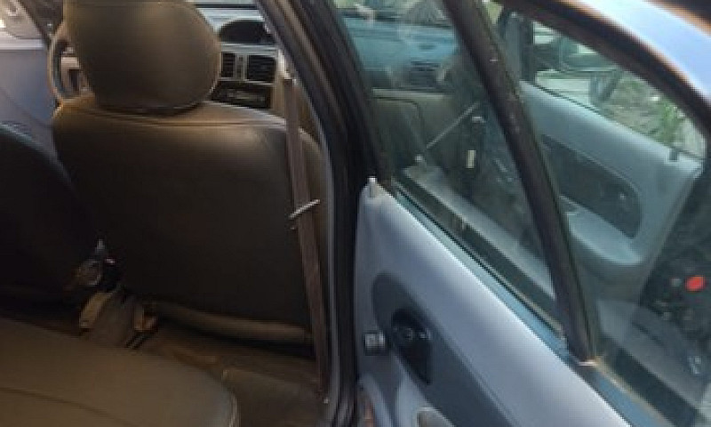 Renault Clio 1.6. An...