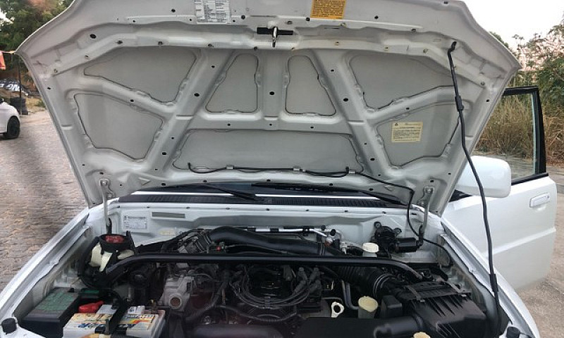 Pajero Tr4...