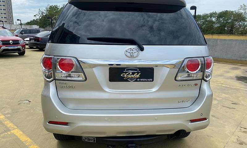 Toyota Hilux Sw4 Srv...