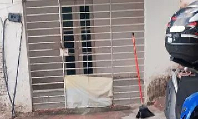 Aluga-Se Casa Em Our...