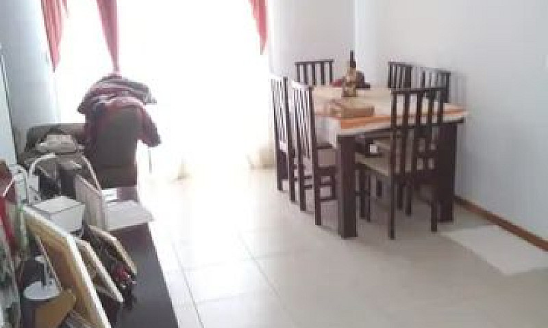 Aluga-Se Apartamento...