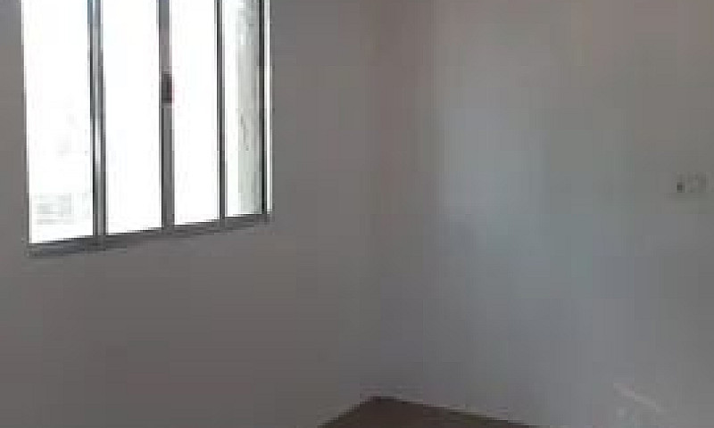 Casa No Carrão, Sala...