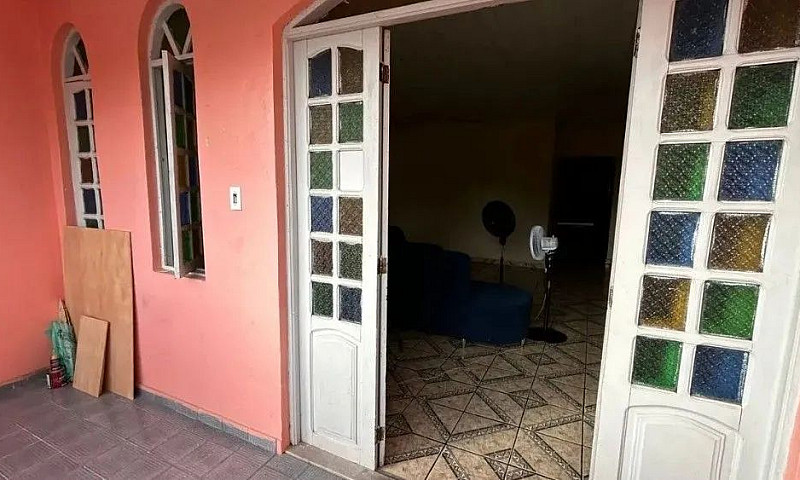 Casa Bem Localizada ...