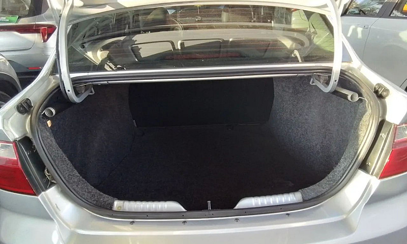 Volkswagen Voyage 20...