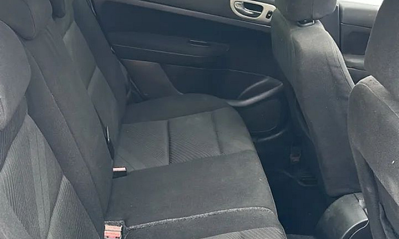 Peugeot 307 Sed. Pre...