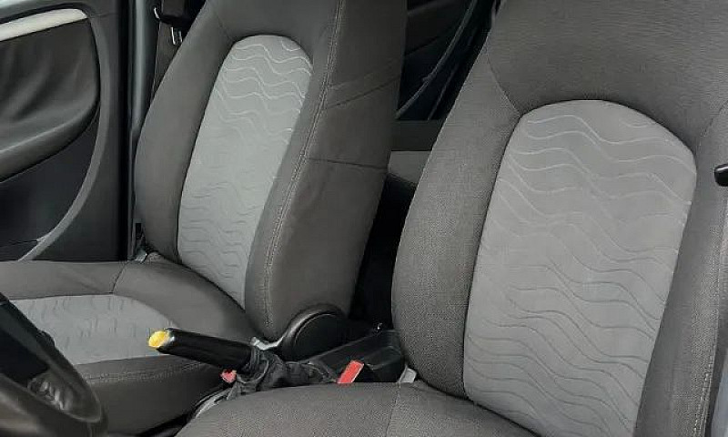 Fiat Punto Essence 1...