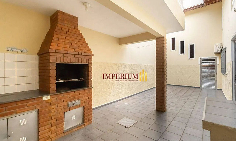 Casa Com 2 Dormitóri...