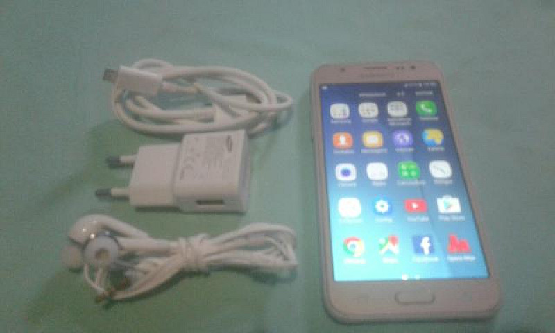 Galaxy J5 16 Gb...