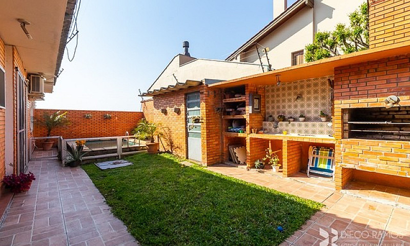 Casa À Venda Com 3 D...