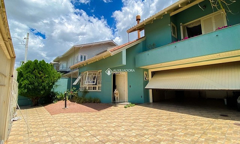 Canoas - Casa Padrão...