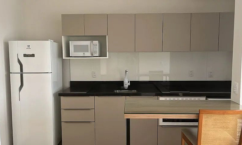 Apartamento De 1 Qua...