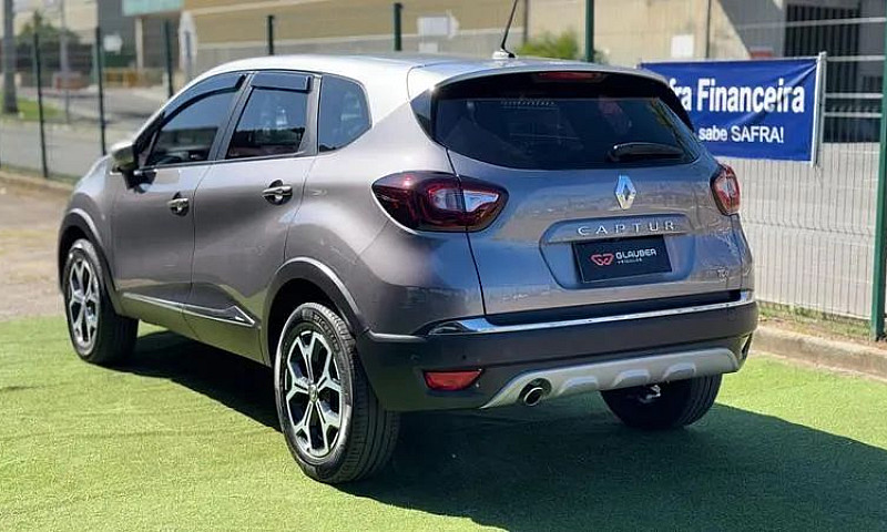 Renault Captur Iconi...
