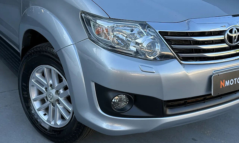 Toyota Hilux Sw4 Srv...