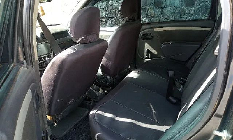 Renault Logan Expres...