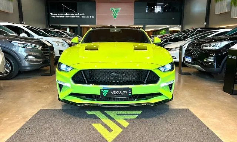 Ford Mustang Black S...