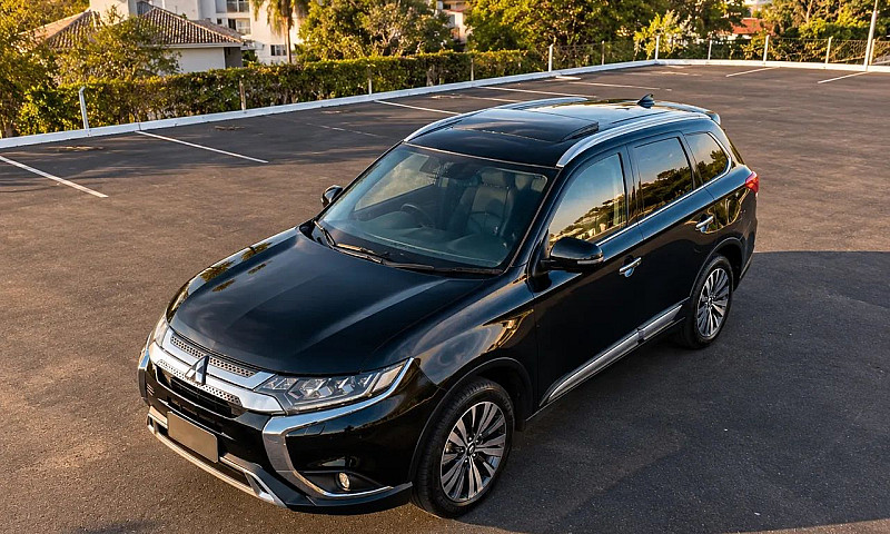 Mitsubishi Outlander...