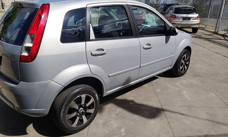Fiesta  1.6 Flex 200...