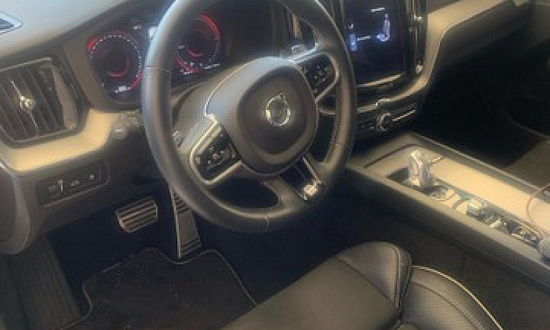 Volvo Xc60 T8 R Desi...