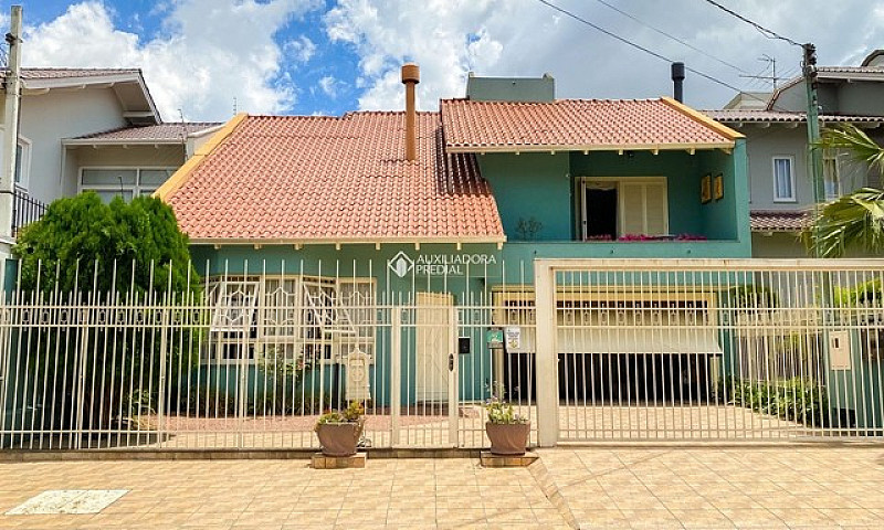 Canoas - Casa Padrão...