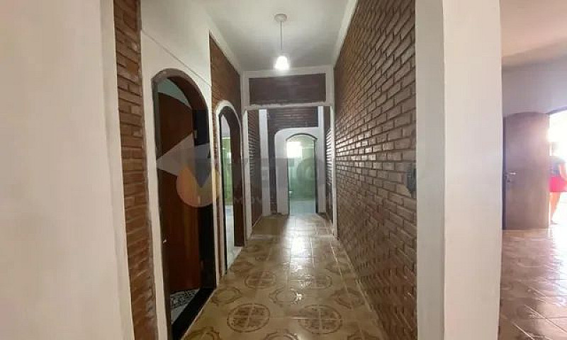 Casa Com 2 Dormitóri...