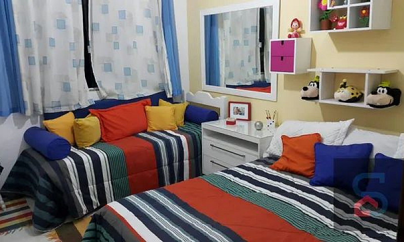 Casa De Condomínio 3...