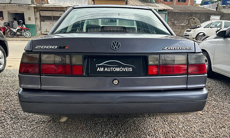 Santana 2000 Mi 1.8 ...