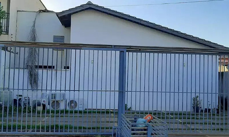 Casa Com 2 Quartos N...