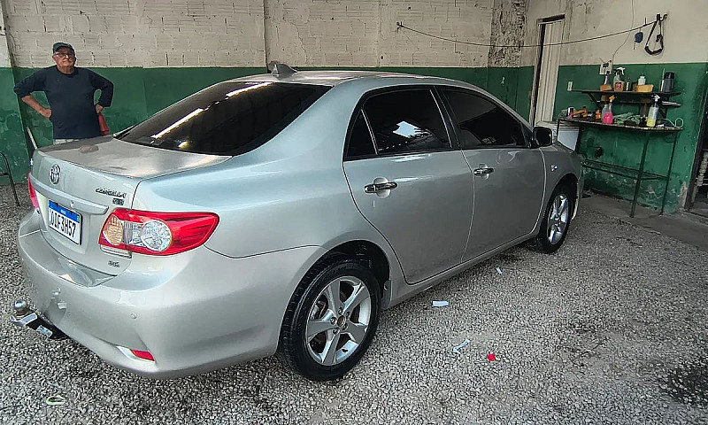 Toyota Corolla Xei 2...