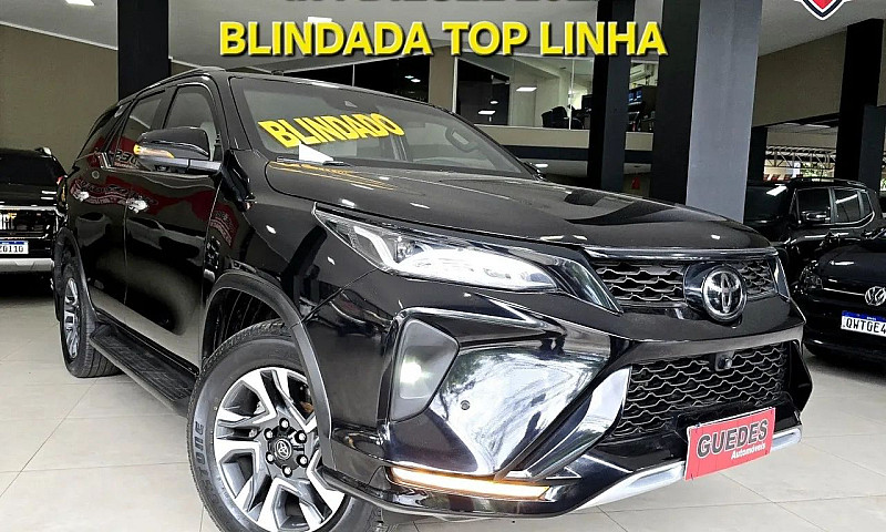 Toyota Hilux Sw4 4X4...