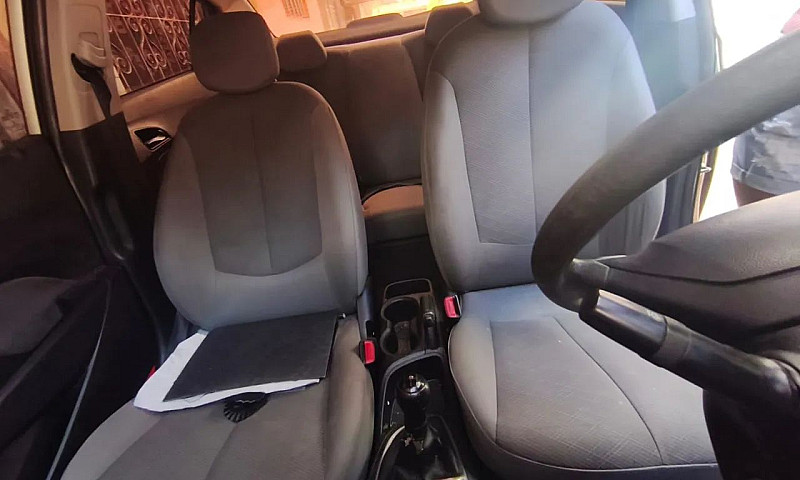 Hyundai Hb20S C.plus...