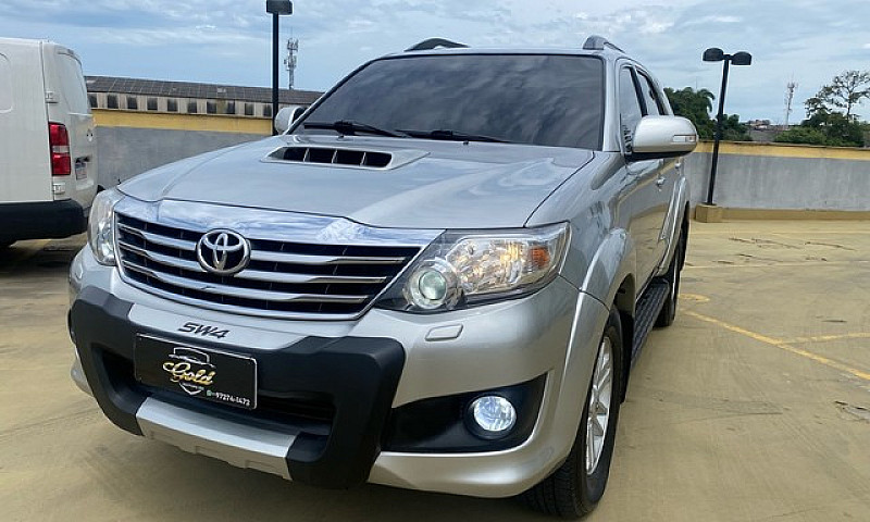 Toyota Hilux Sw4 Srv...
