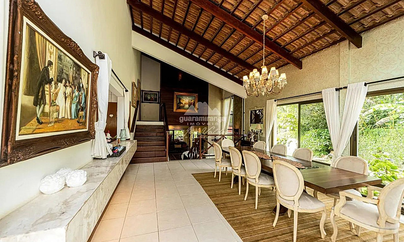 Casa Dentro De Condo...