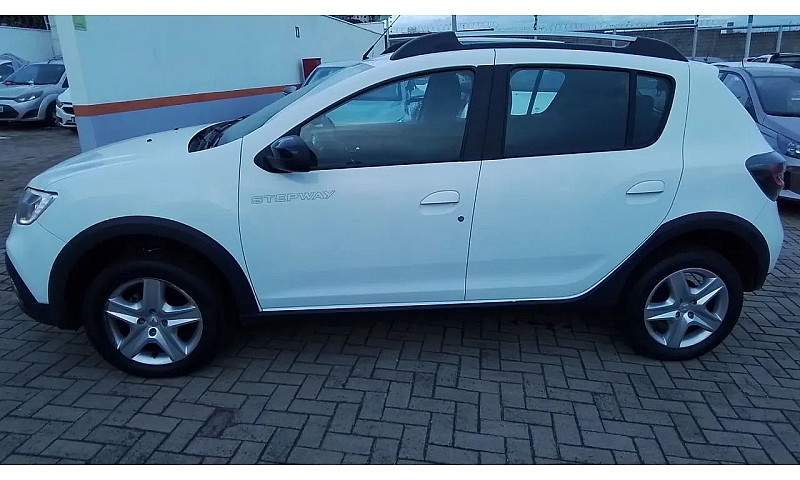 Renault Sandero 2023...