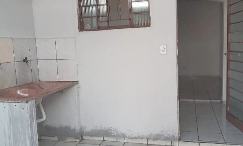 Alugo Kitinete 1 Qua...