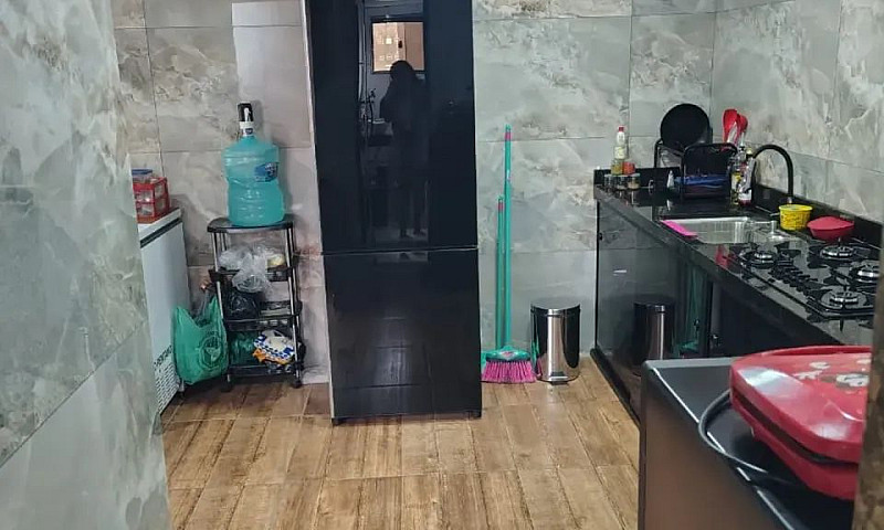 Casa Com 2 Quartos E...