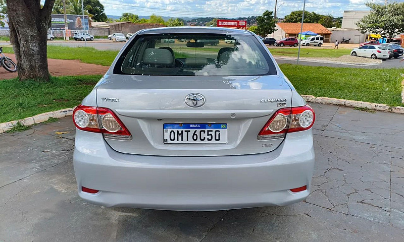 Toyota Corolla Xei 2...