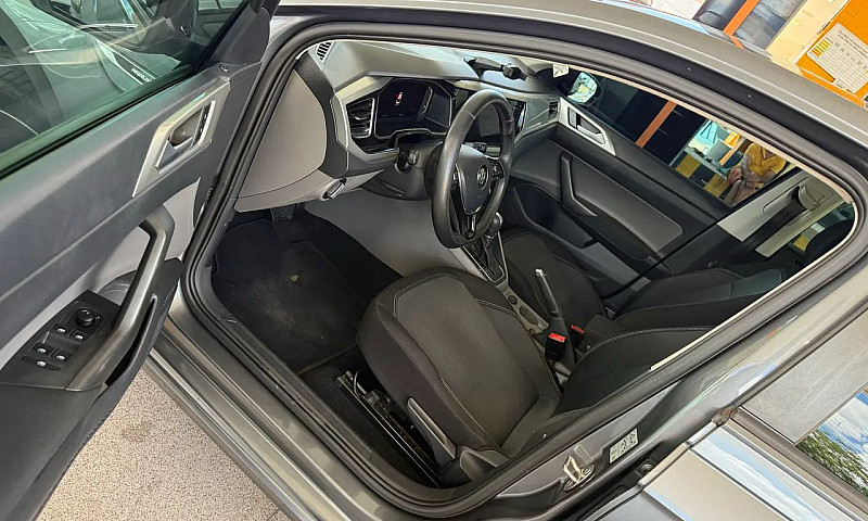 Volkswagen Virtus Hi...
