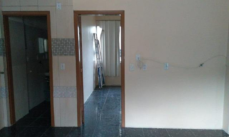 Apartamento De 1 Qua...