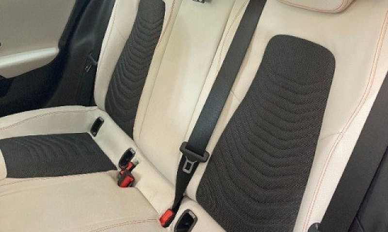 Mercedes-Benz  A 200...
