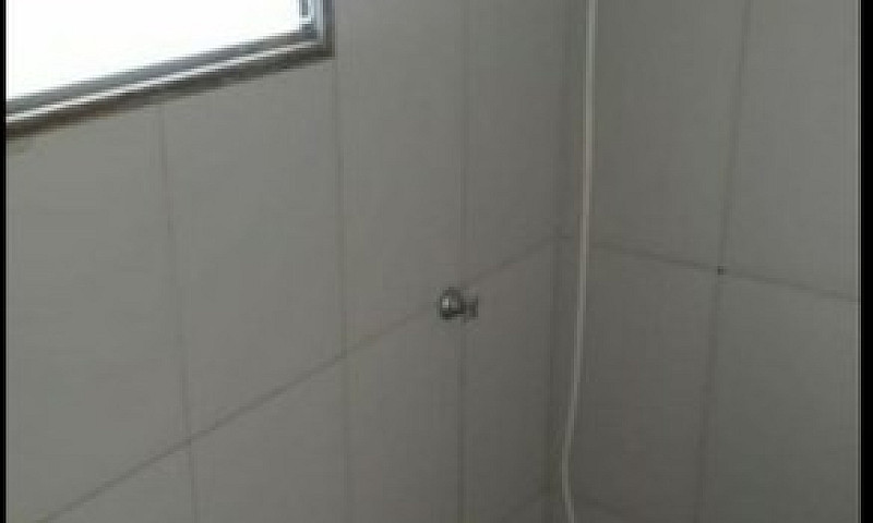 1 Qto Com Garagem Qd...