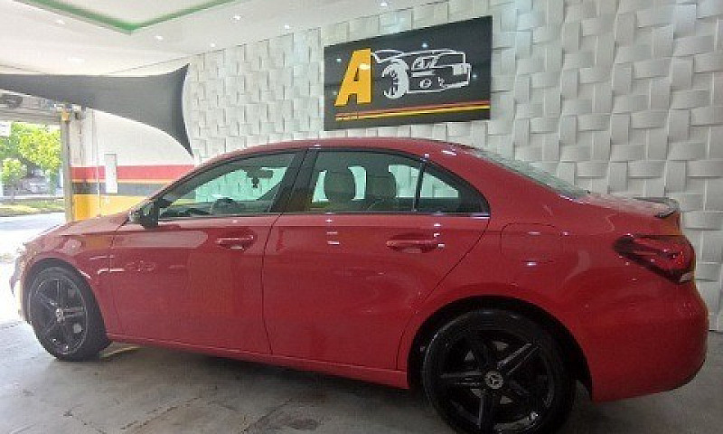 Mercedes-Benz  A 200...