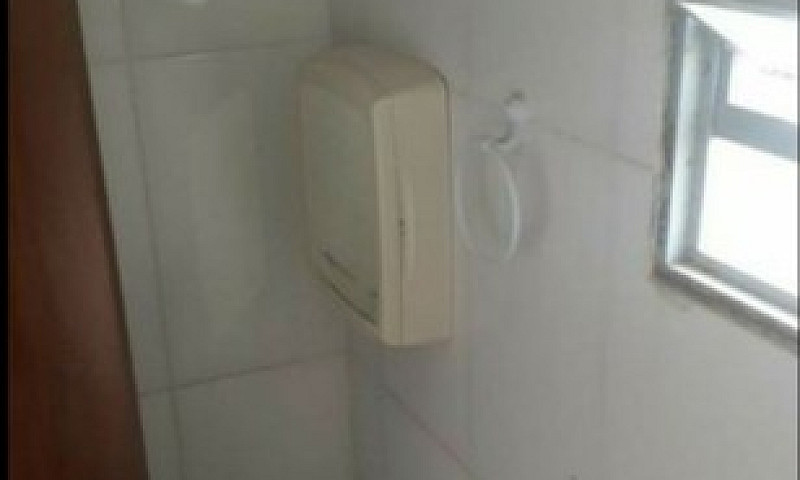1 Qto Com Garagem Qd...